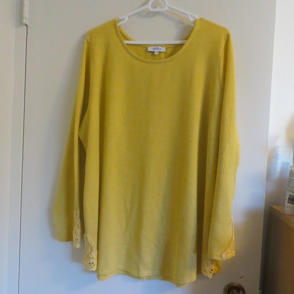 myStyle Sweaters - *3/$25* Yellow Sweater with cute detailing